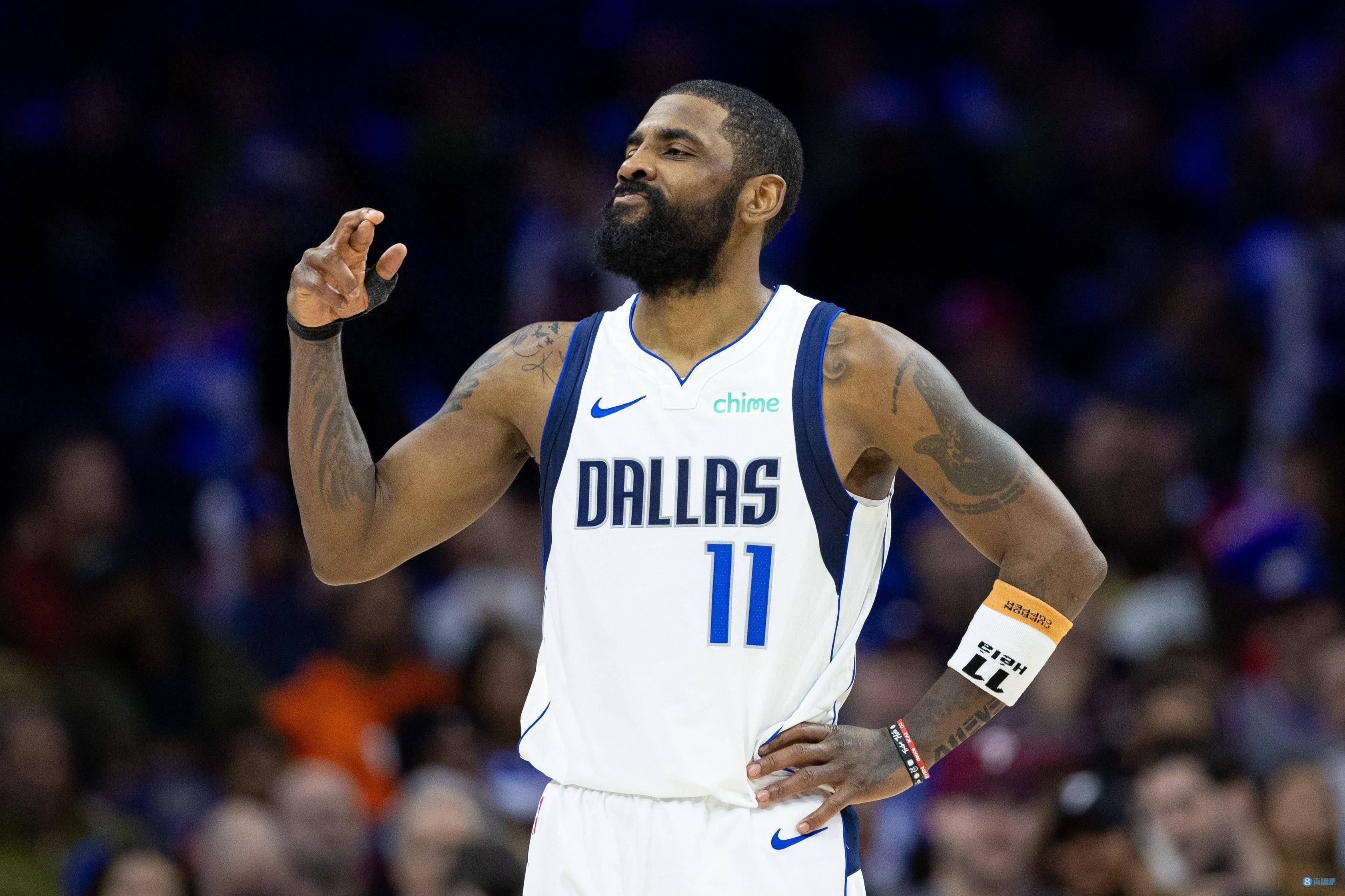 NBA球员集训备战季后赛，力争夺冠成功结束本赛季