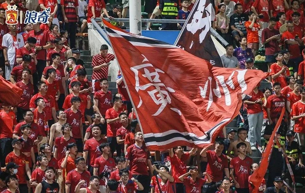 广州队再下一城，雄心壮志屹立前方